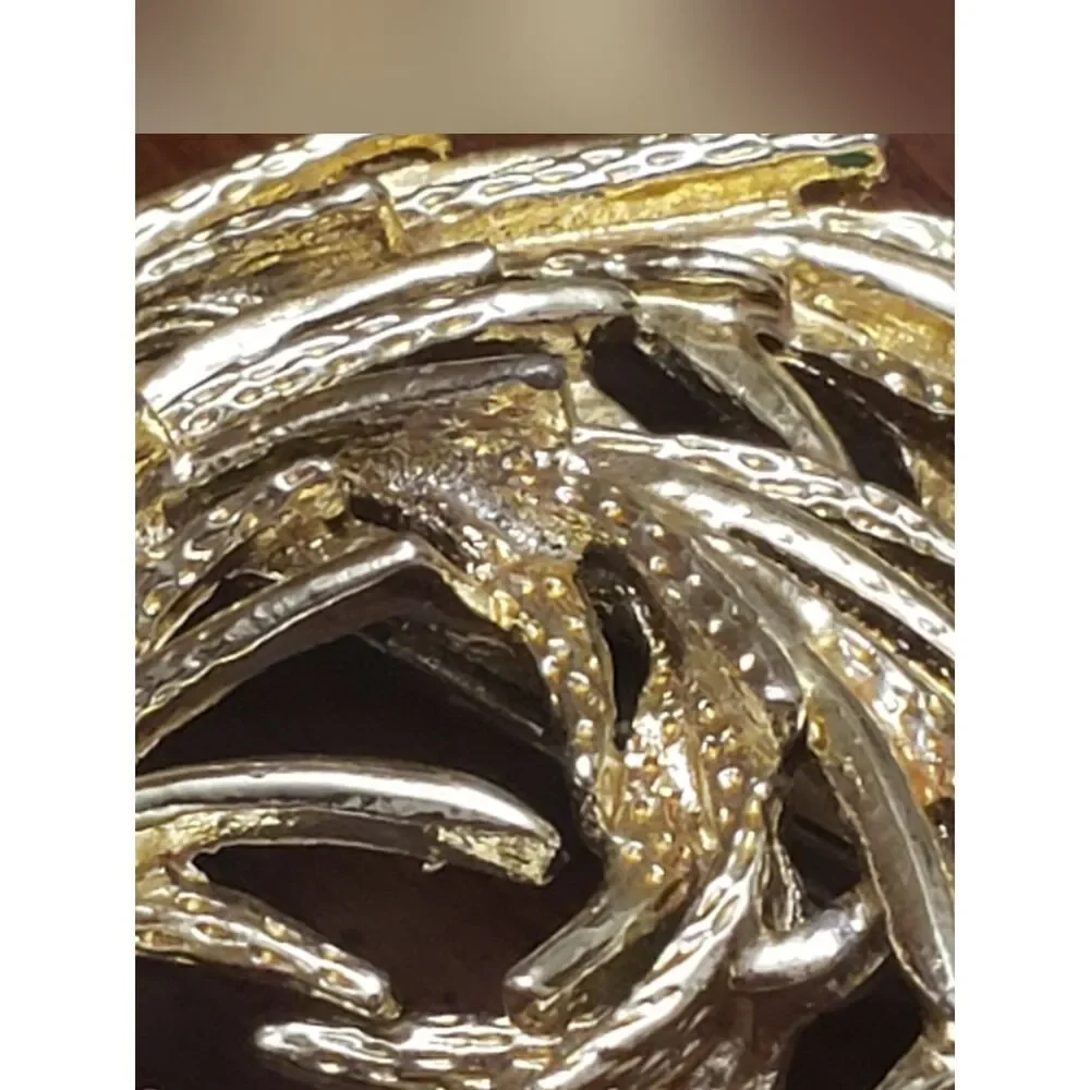 VINTAGE Brooch Goldtone Swirl Branches & Faux Pearl